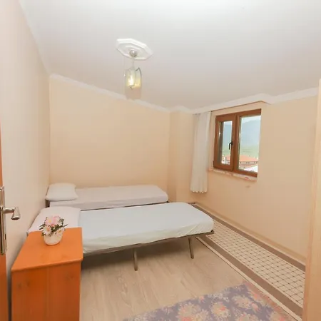 Cheerful 9-Bedroom Villa With Pool * İznik