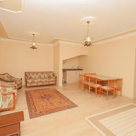 Cheerful 9-Bedroom Villa With Pool İznik