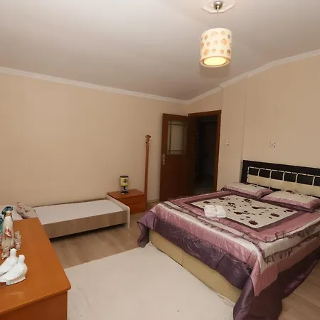 Villa Cheerful 9-Bedroom Villa With Pool *